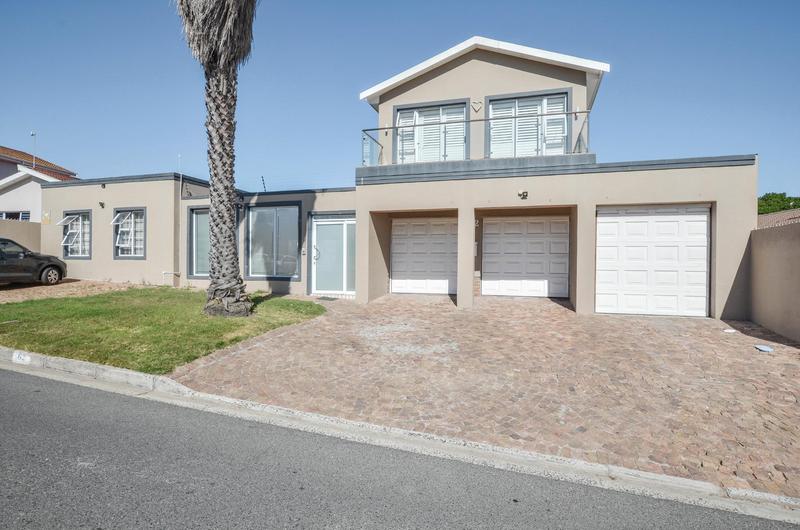 6 Bedroom Property for Sale in De Tijger Western Cape